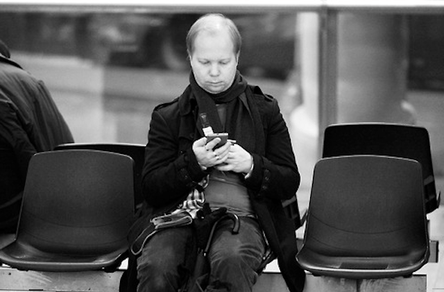 Tumblr do dia: Sempre de olho no celular