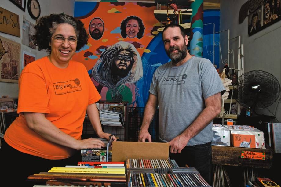 Katia Maria Pimental e Carlos Suárez de La Fuente: proprietários da loja Big Papa Records