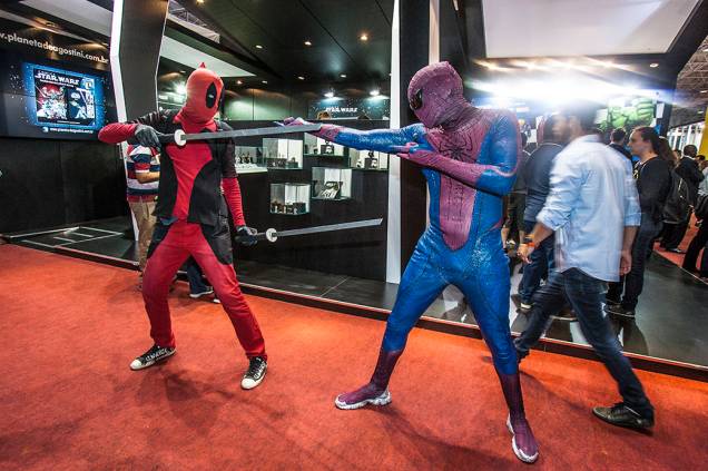 Deadpool e o Homem-Aranha travam batalha no primeiro dia da Comic Con Experience