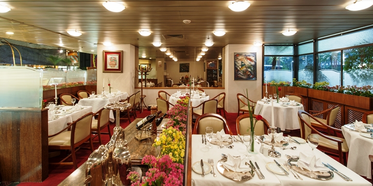 La Cusine du Soleil: restaurante francês do Maksoud Plaza que do passado de glória se tornoum um anexo no lobby