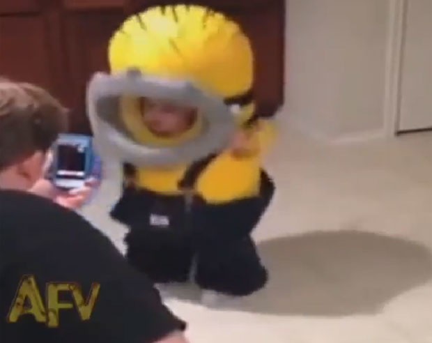 Vídeo de garotinho fantasiado de minion, do filme ‘Meu Malvado Favorito’, vira sensação na internet