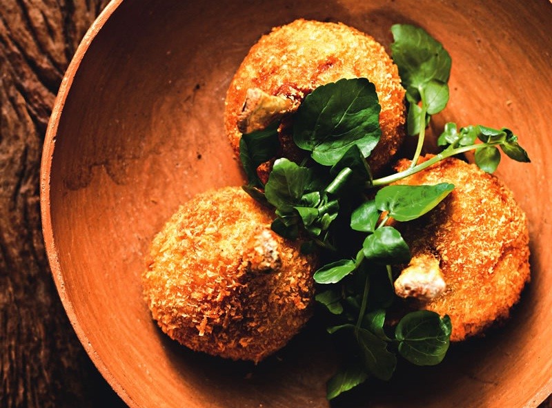 Trio de coxinhas creme com catupiry