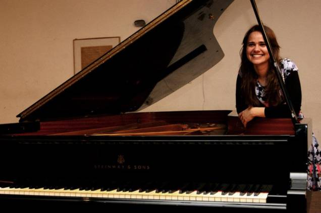 Mariana Rodrigues se apresentra no teatro MuBE Nova Cultural Mariana Rodrigues se apresentra no teatro MuBE Nova Cultural