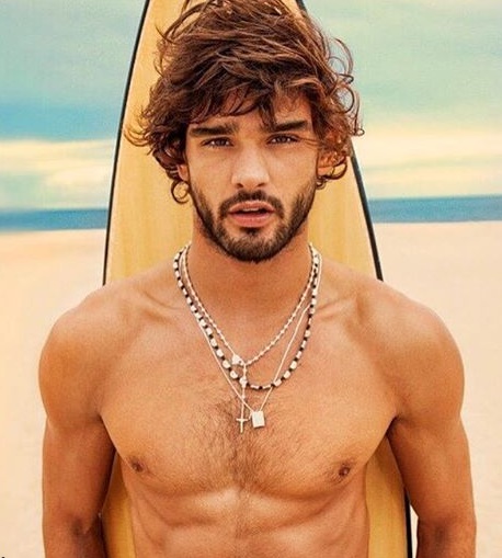Avô do modelo Marlon Teixeira morre em voo da Chapecoense