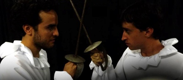 mateus-de-freitas-campos-e-marcelo-oliveira-na-esquete-hamlet.jpeg