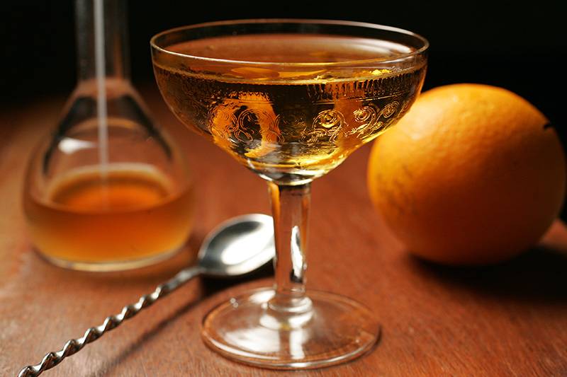 Maximus: mistura leva vodca, digestivo de ervas Amaro Nonino e bitter de laranja ao cardamomo