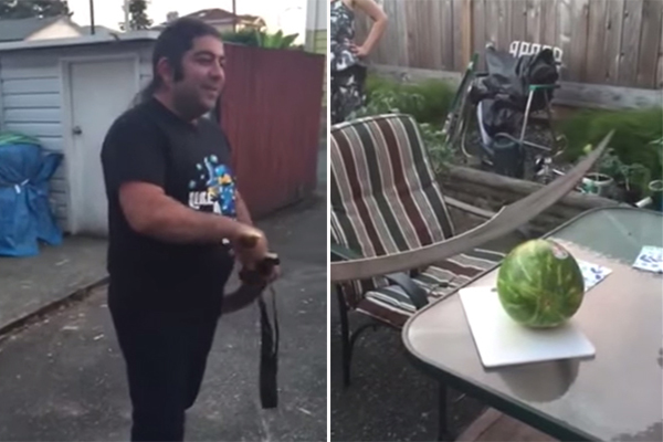 Ele tentou abrir uma melancia com uma espada gigante; o resultado foi desastroso