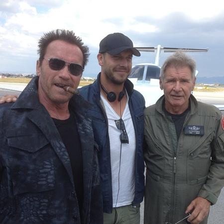 Harrison Ford e Schwarzenegger aparecem juntos em fotos das filmagens de ‘Os Mercenários 3′