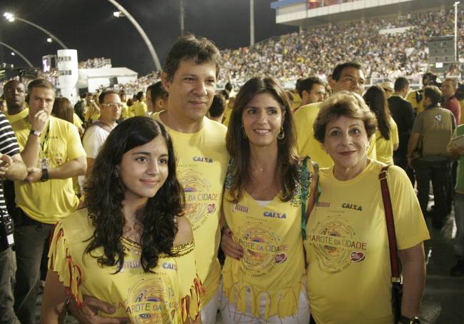 Prefeito Fernando Haddad e família no Sambódromo do  Anhembi