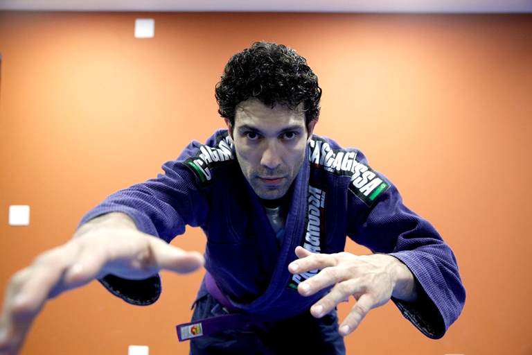 Oliveira: treino de jiu-jitsu duas vezes por semana (Foto: Adriano Conter)
