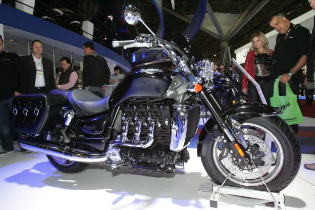 Marca Triumph tem a moto com o maior motor do mundo, a Rocket III - avaliada em 69 000