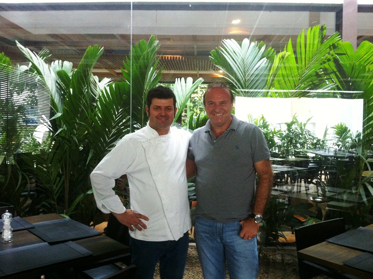 Pascal Valero e Arri Coser: parceira do chef francês com o rei do churrasco (Foto: Arnaldo Lorençato)