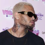 Todas as tatuagens dessa lista são meio erradas, mas nenhuma é tanto quanto essa de Chris Brown, feita logo após a agressão da cantora Rihanna, em que uma mulher aparece com o rosto deformado