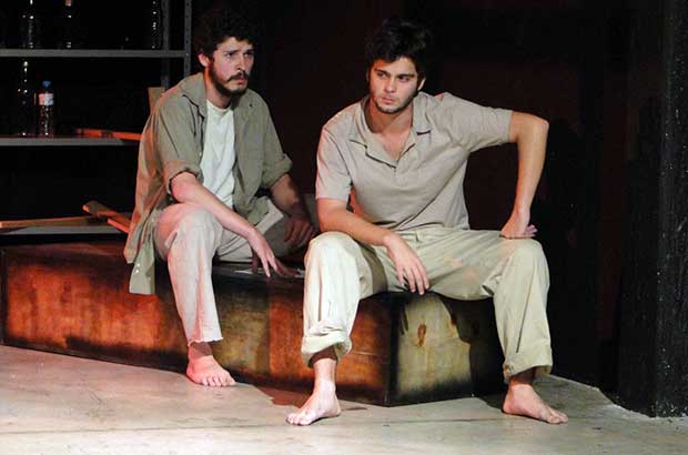nos_os_comuns-cine-teatro-santana-de-parnaiba.jpeg