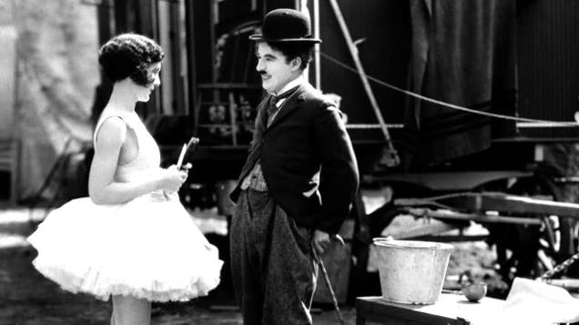 O filme O Circo (1928), de Charles Chaplin: projeção e trilha sonora tocada ao vivo pela Orquestra Experimental de Repertório
