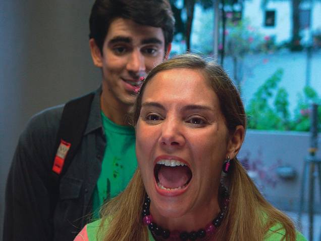 Marcelo Adnet e Heloísa Périssé: atores estão na comédia juvenil O Diário de Tati Marcelo Adnet e Heloísa Périssé: atores estão na comédia juvenil O Diário de Tati