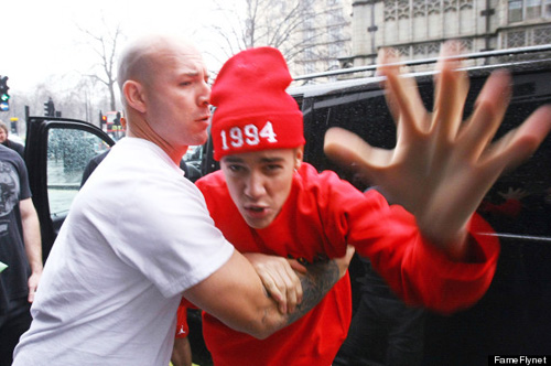 Semi-Exclusive… Grumpy Justin Bieber Woke Up On The Wrong Side Of The Bed!!