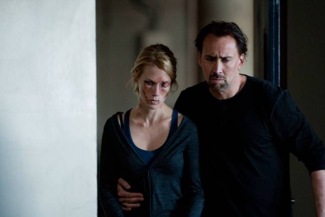 O Pacto, de Nicolas Cage: homem busca se vingar de quem espancou sua esposa