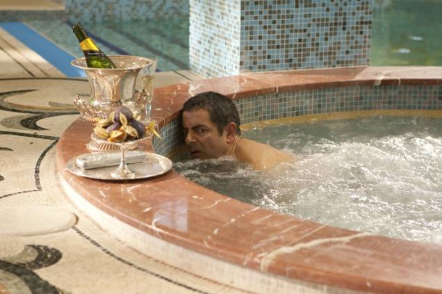 O Retorno de Johnny English: a tarefa do agente é deter um grupo de assassinos internacionais antes que eles eliminem um líder mundial O Retorno de Johnny English: a tarefa do agente é deter um grupo de assassinos internacionais antes que eles eliminem um líder mundial