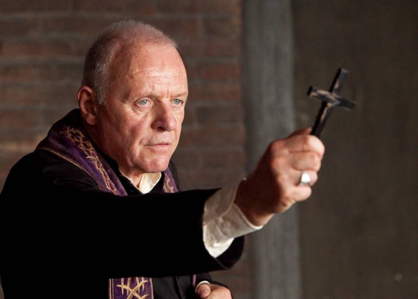 O Ritual: Anthony Hopkins interpreta um padre especialista em exorcismo