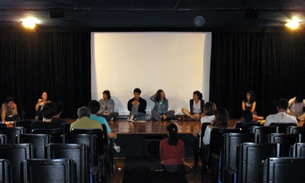 Biblioteca Roberto Santos oferece oficinas de cinema
