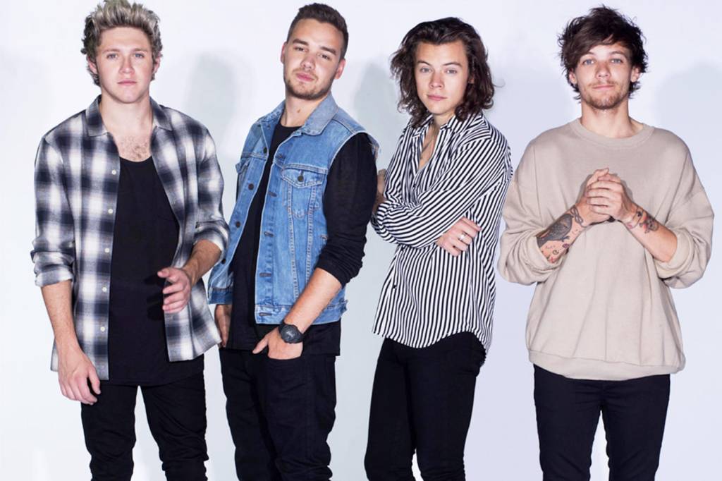 Boyband One Direction faz último show e emociona fãs