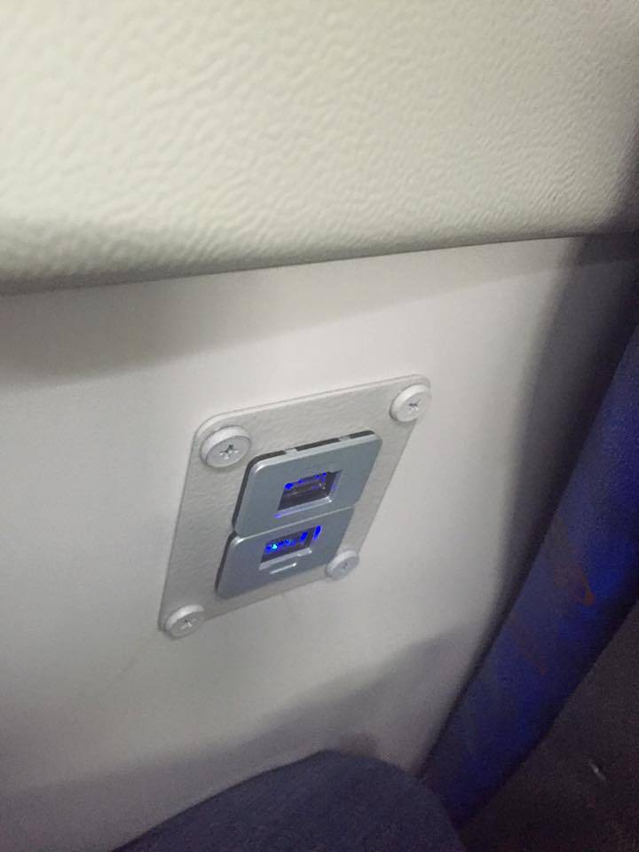 &ocirc;nibus USB conex&atilde;o
