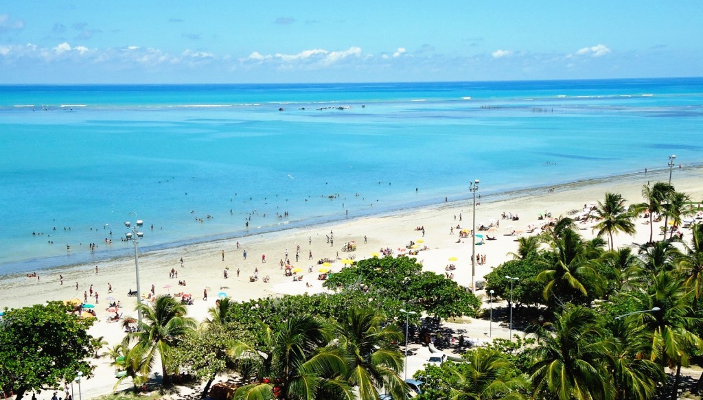 Ainda dá tempo de passar o réveillon em Maceió, um dos trechos mais belos do litoral brasileiro