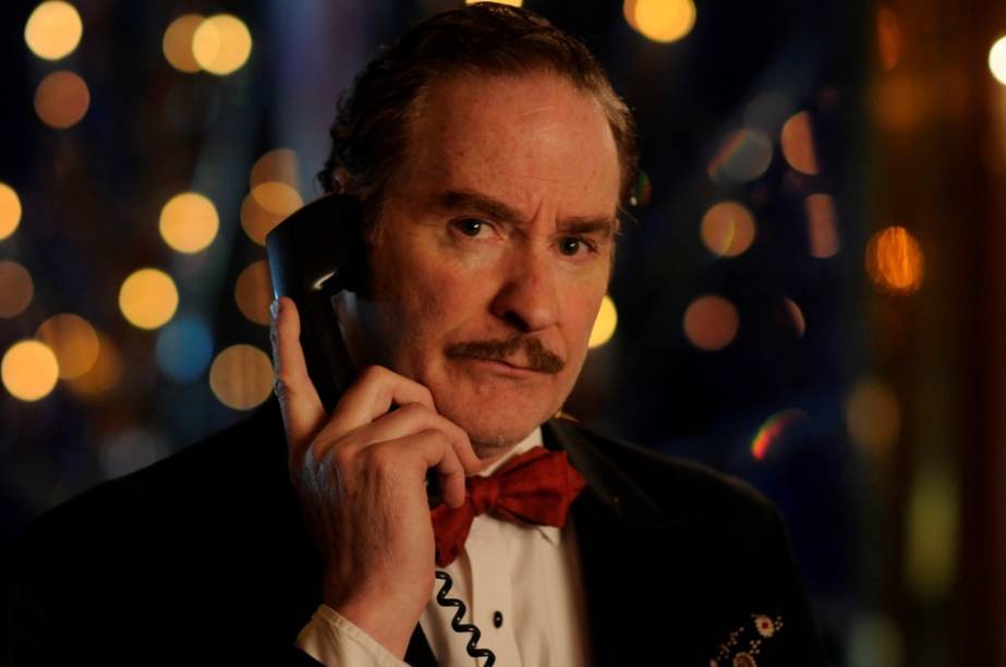 Kevin Kline em Os Acompanhantes: papel de um dramaturgo excêntrico e sem grana Kevin Kline em Os Acompanhantes: papel de um dramaturgo excêntrico e sem grana