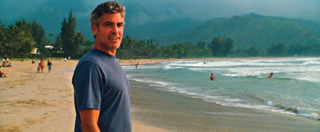 Os Descendentes: George Clooney interpreta Matt King, um advogado que mora numa ilha do Havaí