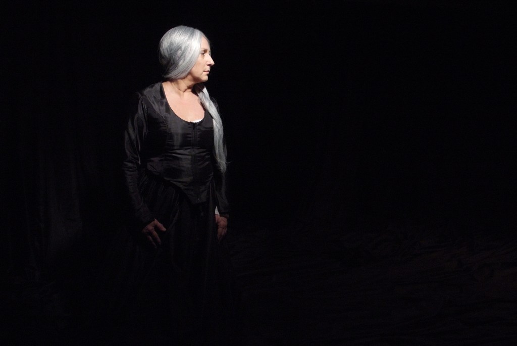 Lu Grimaldi: protagonista do monólogo "Palavra de Rainha" no Teatro Viradalata (Foto: Lenise Pinheiro)  