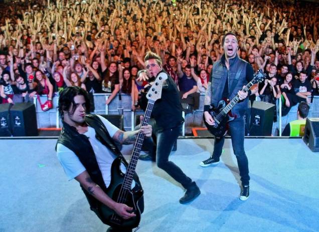 Papa Roach: trio cancela apresentação no país