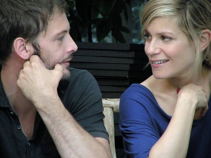 Os atores Nicolas Duvauchelle e Marina Foïs em Para Poucos: troca de casais