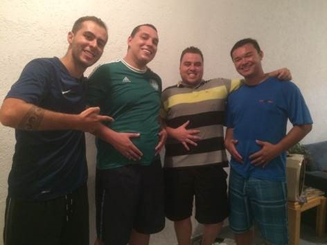 O noivo, César, e os amigos Fernando, Leandro e Bruno: pacto pra estar em forma até o casório do amigo