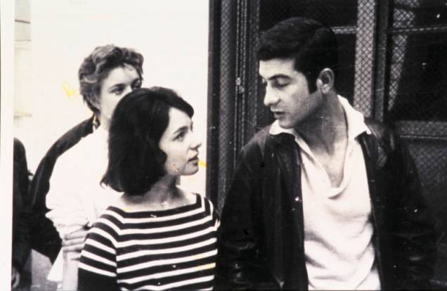 Cena do filme Paris nos Pertence (1961) Cena do filme Paris nos Pertence (1961)