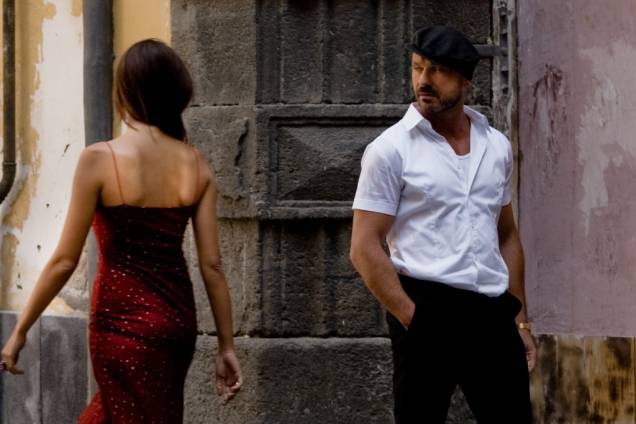 Cancioneiro napolitano é a trama de documentário dirigido pelo ator John Torturo: Passione Cancioneiro napolitano é a trama de documentário dirigido pelo ator John Torturo: Passione
