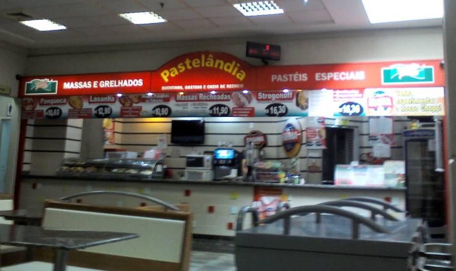 Pastelândia, localizado na praça de alimentação do Carrefour Jacú Pessego