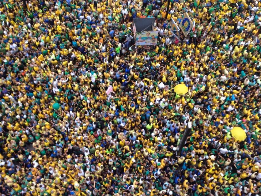 paulista-lotada1