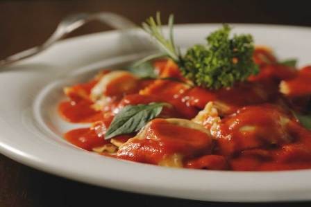 Ravióli de costela: boa combinação com o molho de tomate