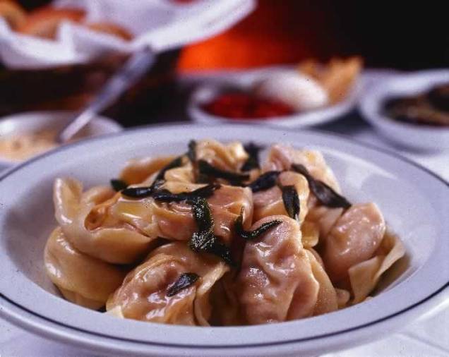 Tortelli de abóbora ao molho de manteiga de sálvia do Picagli Tortelli de abóbora ao molho de manteiga de sálvia do Picagli
