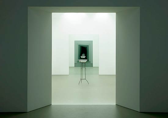 <em>Ocasião</em>, de Cildo Meireles