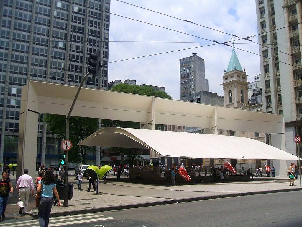 Praça_do_Patriarca_02
