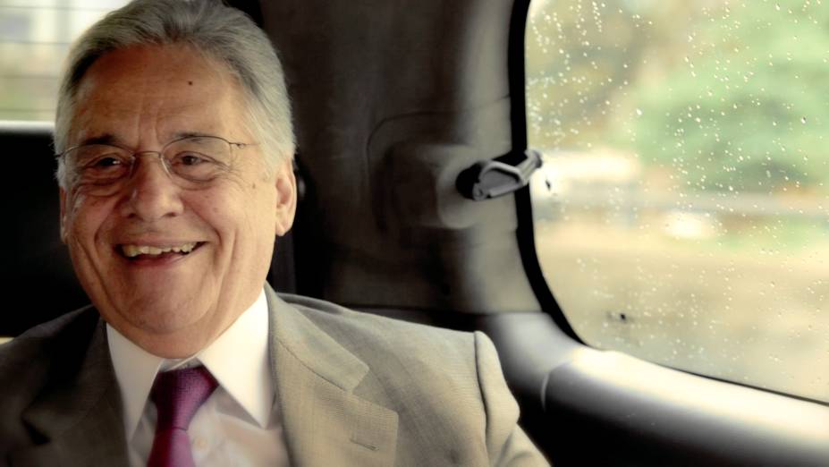 Fernando Henrique Cardoso funciona como um âncora no polêmico documentário: Quebrando o Tabu
