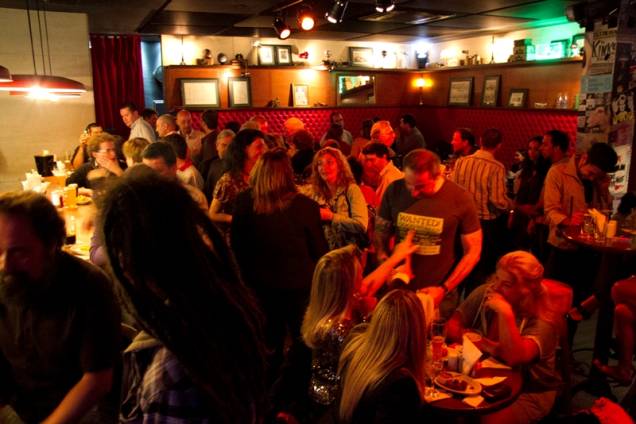 The Queens Head: bar em Pinheiros faz o estilo de pub inglês