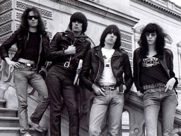 Ramones: homenagem a Tommy Ramone em noitada