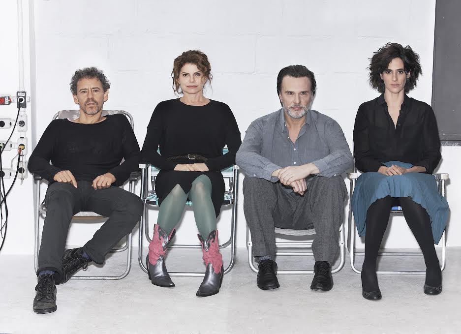 Quarteto afinado; Emilio de Mello, Debora Bloch, Fernando Eiras e Mariana Lima em "Os Realistas"