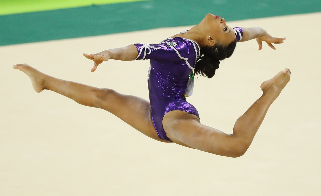 Time feminino da ginástica artística levanta torcida na ...