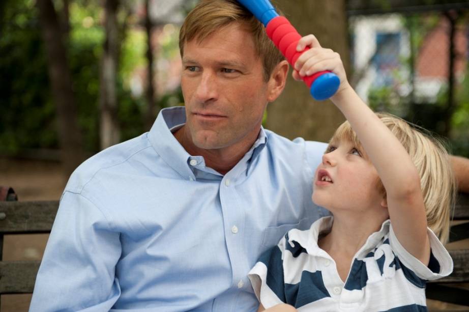 Aaron Eckhart é Howie: o pai tenta esquecer a morte do filho