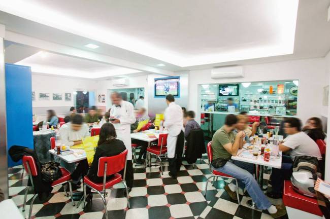 Restaurante Twelve Burger Alto da Lapa