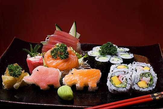 Nakombi oferece menu infantil com sushi em forma de bichinhos
